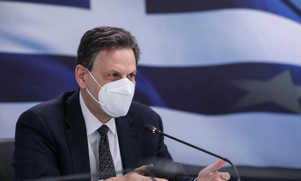 Σκυλακάκης για το φόρο στα καύσιμα: «Το 30% στην Ελλάδα δεν έχει αυτοκίνητο»